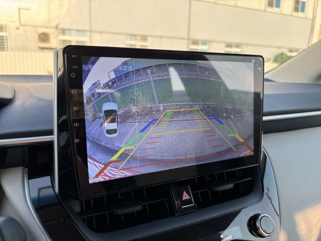 2019 TOYOTA ALTIS 油電尊爵版 里程15.1萬公里 原鈑件 認證車 大電池新車保固中‼️免鑰匙 摸門解鎖  第16張相片