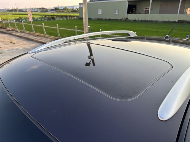 2011/12 INFINITI FX35 小改款 僅跑8.6萬公里 車況不錯‼️  HID頭燈 LED尾燈 免鑰匙  第7張相片