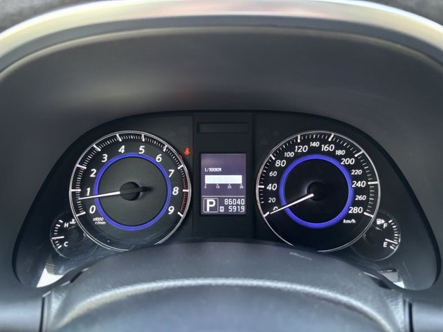 2011/12 INFINITI FX35 小改款 僅跑8.6萬公里 車況不錯‼️  HID頭燈 LED尾燈 免鑰匙  第14張相片