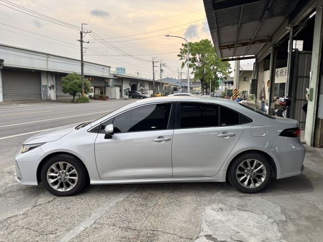 2021 TOYOTA ALTIS 1.8汽油豪華版 里程17.3萬公里 原鈑件 可保固 認證車‼️  第2張相片