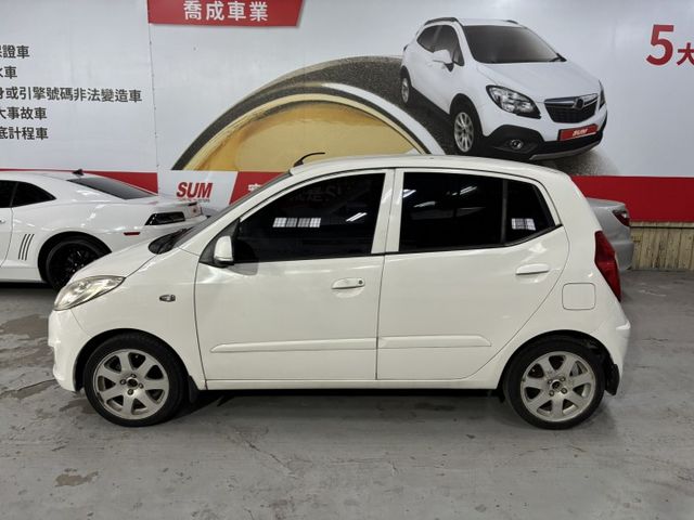 整備中  2015 現代 i10 自排 里程11.9萬公里 原鈑件 可認證‼️  第2張相片