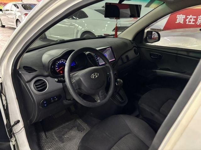 整備中  2015 現代 i10 自排 里程11.9萬公里 原鈑件 可認證‼️  第4張相片