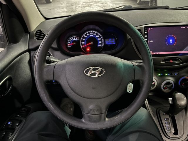 整備中  2015 現代 i10 自排 里程11.9萬公里 原鈑件 可認證‼️  第8張相片