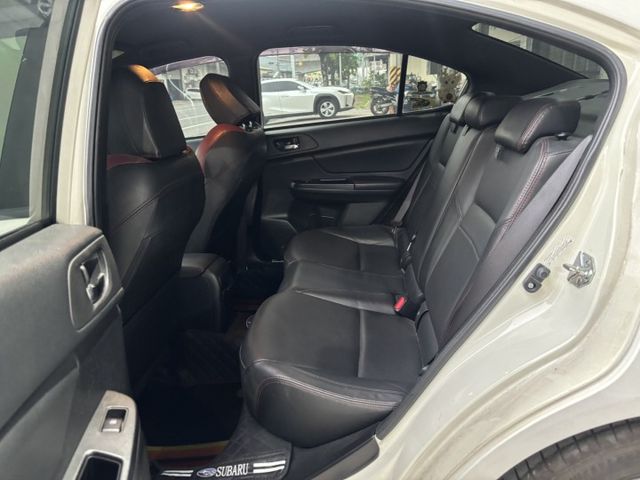 整備中  2014 SUBARU WRX 2.0 自排 里程11.6萬公里 車況不錯‼️  第7張相片