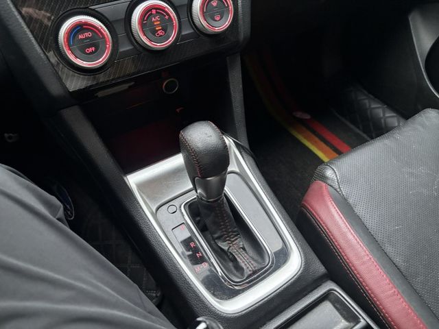 整備中  2014 SUBARU WRX 2.0 自排 里程11.6萬公里 車況不錯‼️  第12張相片