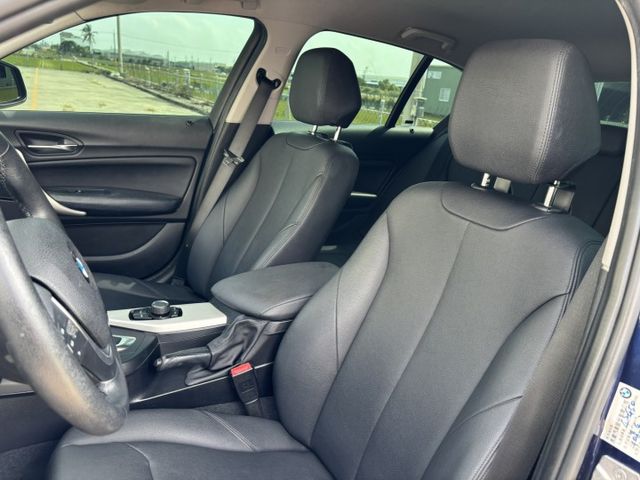 2016 BMW 118i 1.5T 小改款 里程17.4萬公里 原鈑件 認證車‼️  LED頭燈 LED尾燈 免鑰匙  第9張相片