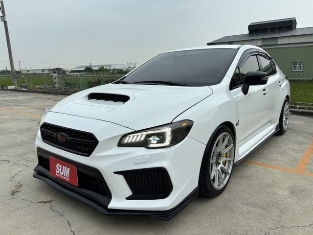 2014 SUBARU WRX 2.0自排 僅跑11.6萬公里 車況不錯  升級 排氣管 卡鉗 鋁圈 避震器 進氣歧管  第1張相片