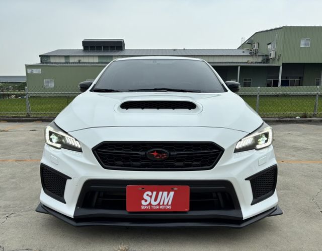 2014 SUBARU WRX 2.0自排 僅跑11.6萬公里 車況不錯  升級 排氣管 卡鉗 鋁圈 避震器 進氣歧管  第2張相片