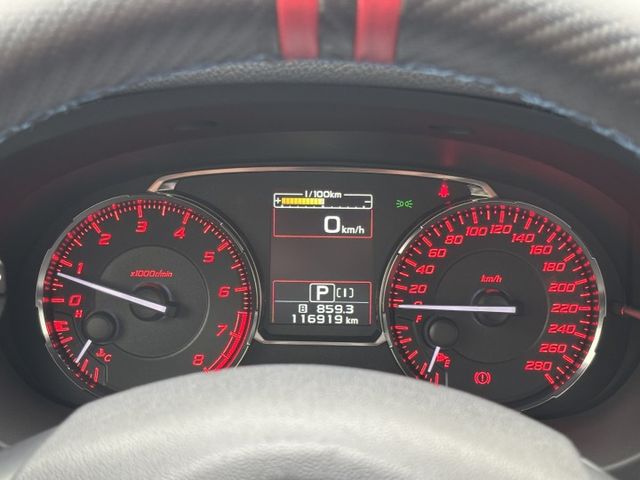 2014 SUBARU WRX 2.0自排 僅跑11.6萬公里 車況不錯  升級 排氣管 卡鉗 鋁圈 避震器 進氣歧管  第12張相片