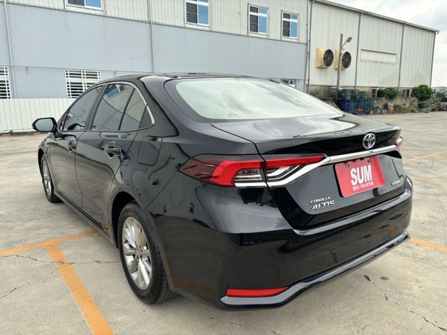 2020 TOYOTA ALTIS 油電尊爵版 里程11.6萬公里 原鈑件 認證車 大電池新車保固中‼️免鑰匙 盲點偵測  第4張相片