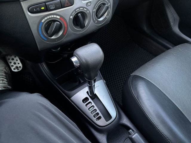 2010 TOYOTA VIOS 1.5 E版 僅跑10.9萬公里 車況不錯  電折後視鏡 皮椅 鋁圈 倒車雷達 ABS  第14張相片
