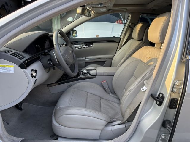 整備中  2010 BENZ S63 6.3美規 里程22.7萬公里 原鈑件 可認證‼️ 去年年底前剛在原廠保養 車況優  第8張相片