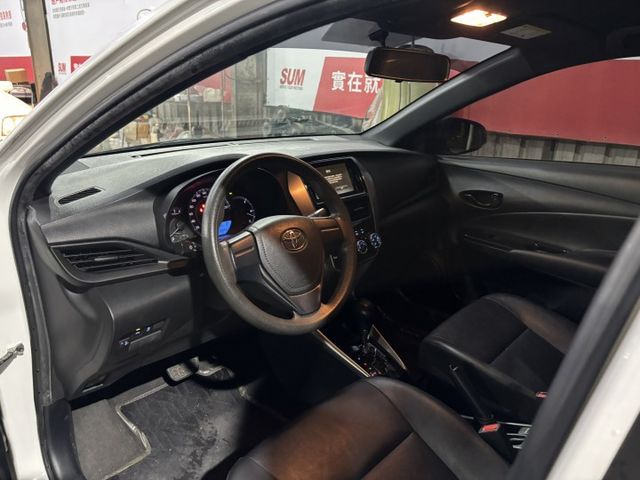 整備中  2021 TOYOTA YARIS 1.5經典版 里程10.8萬公里 可保固 可認證‼️  第4張相片