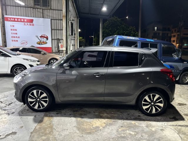 2018 SUZUKI SWIFT 1.0T 僅跑7.6萬公里 內外氣氛不錯  第2張相片