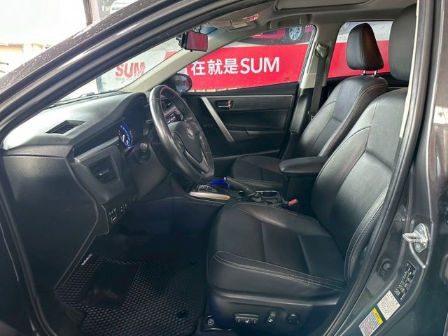 2015 TOYOTA ALTIS 1.8尊爵版 里程11.8萬公里 原鈑件 可保固 可認證‼️LED頭燈 電動椅 天窗  第4張相片