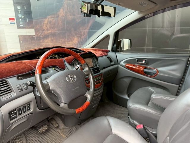 2004 TOYOTA PREVIA 2.4 僅跑12萬公里 內外氣氛優 雙電滑門  第6張相片