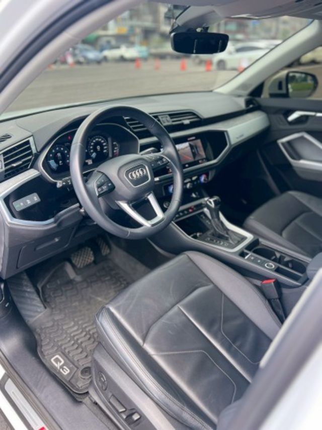Q3 SPORTBACK  第9張相片