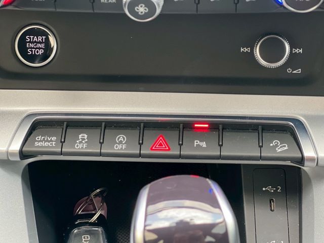 Q3 SPORTBACK  第12張相片