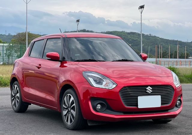 SWIFT  第3張相片