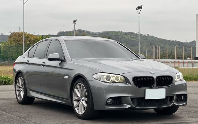 5 SERIES SEDAN F10  第3張相片