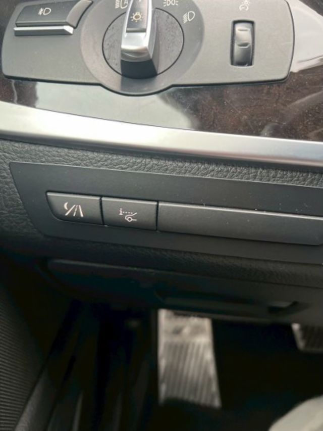 5 SERIES SEDAN F10  第15張相片
