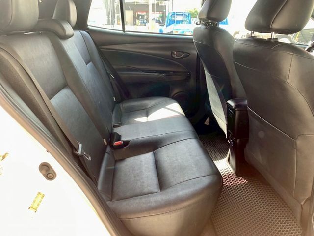 雙安全氣囊. 前車距雷達. 倒車雷達. 液晶螢幕. 循跡防滑. 可貸款  第18張相片