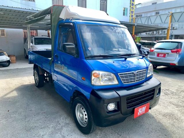 里程僅8.5萬公里. 四輪傳動. 蓬式車斗. 電動窗. 冷氣. 霧燈. 木床. 可貸款  第2張相片