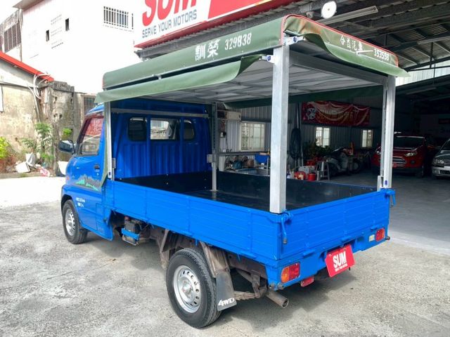 里程僅8.5萬公里. 四輪傳動. 蓬式車斗. 電動窗. 冷氣. 霧燈. 木床. 可貸款  第5張相片