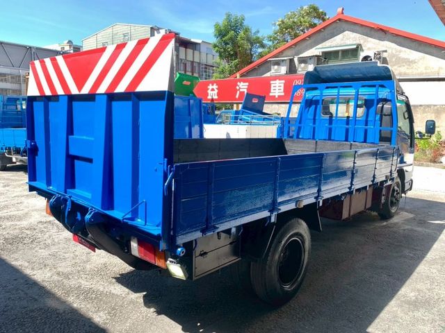 電動升降尾門. 13尺長車斗. 電動窗. 冷氣. 可貸款  第6張相片