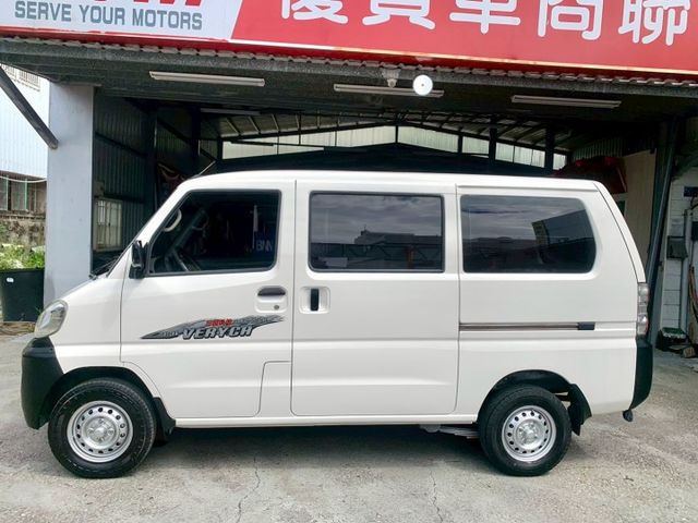 五人座小客貨車. 冷氣. 電動窗. 霧燈. 手排. 可貸款  第3張相片