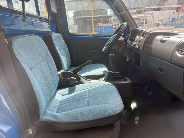 低里程. 好操控. 輪胎花紋近全新.  第10張相片