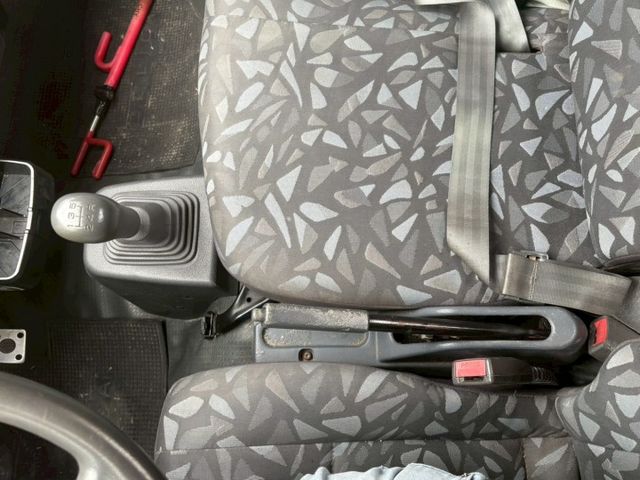 2.4L. 耐操好用. 工程工作好夥伴.  第11張相片