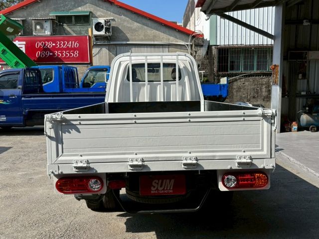 柴油小霸王. 中級貨車好選擇. 省油耐操.  第5張相片