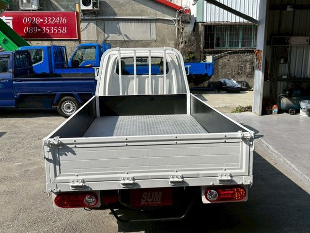 柴油小霸王. 中級貨車好選擇. 省油耐操.  第6張相片