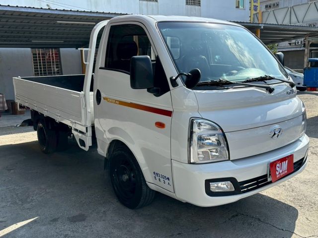 柴油小霸王. 中級貨車好選擇. 省油耐操.  第8張相片