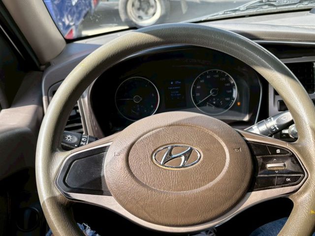 柴油小霸王. 中級貨車好選擇. 省油耐操.  第11張相片