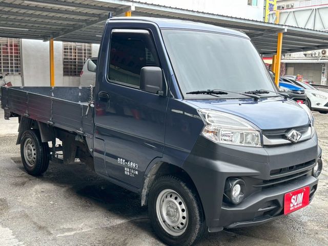 四輪傳動. 低里程. 前後行車紀錄器. 中央後視鏡倒車顯影. 4WD按鈕開關  第4張相片