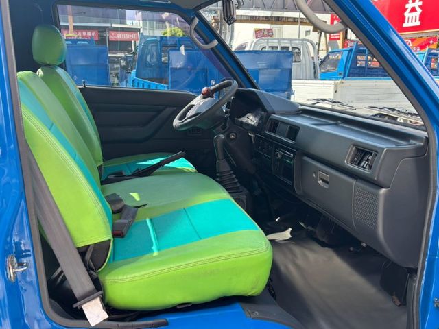 里程少. 護欄式帆布. 車況優良. 實車實價. 現車在場.  第6張相片