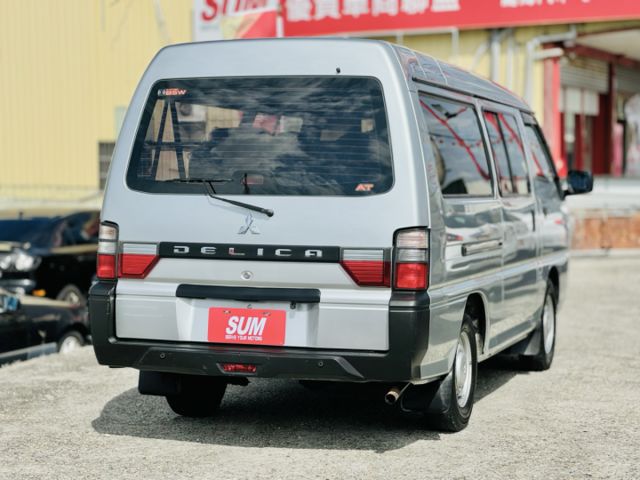 自排～8人座！原廠保養！定速 盲點 雙安 行車紀錄 倒車影像！可全貸！售後原廠2年5萬公里保固！大甲在地30年老店！  第20張相片