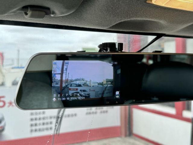 自排！5人座！原廠保養！定速 盲點 雙安 行車紀錄器 倒車影像！可全貸！售後原廠保固！大甲在地深耕28年老店！  第12張相片