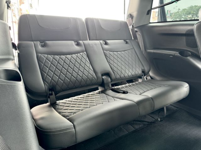 一手車！原廠保養！小家庭7人座！雙電動滑門 倒車顯影 原鈑件！可全貸！大甲在地深耕30年老店！  第9張相片