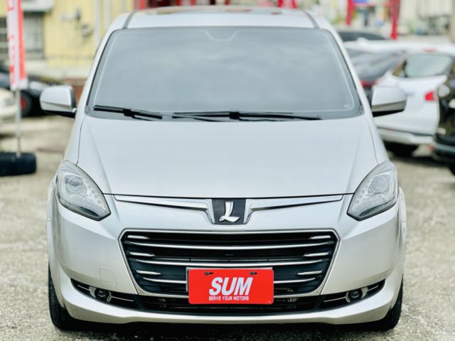 一手車！原廠保養！小家庭7人座！雙電動滑門 倒車顯影 原鈑件！可全貸！大甲在地深耕30年老店！  第10張相片