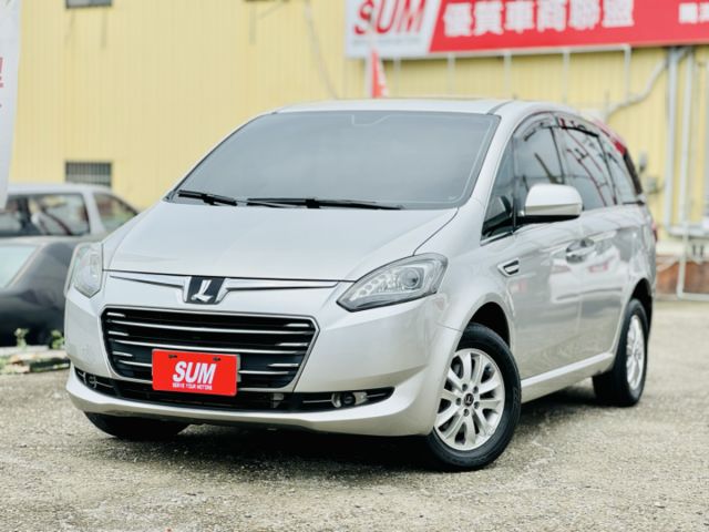 一手車！原廠保養！小家庭7人座！雙電動滑門 倒車顯影 原鈑件！可全貸！大甲在地深耕30年老店！  第17張相片