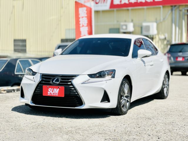 小改款！ACC跟車！原廠保養！雙電動加熱椅 導航 數位電視！年均僅跑1.3萬公里！原鈑件！可全貸！大甲在地30年老店！  第18張相片