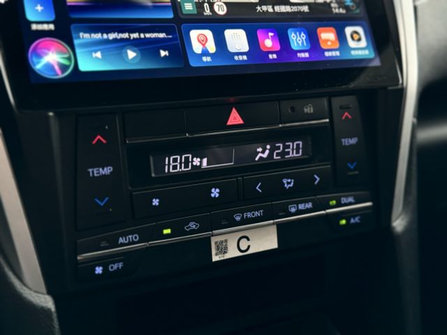 一手車！省油！大空間！無線CarPlay 倒車影像 衛星導航 數位電視 藍芽！原鈑件！可全貸！台中在地深耕30年老店！  第12張相片