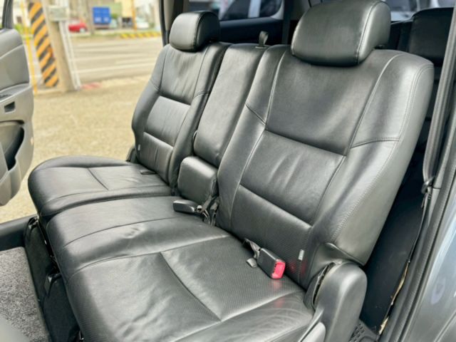 7人座！平價休旅車！省油大空間！剛保養完成！定速巡航 胎壓顯示 HID頭燈 前後雷達 恆溫空調！大甲在地深耕30年老店！  第8張相片