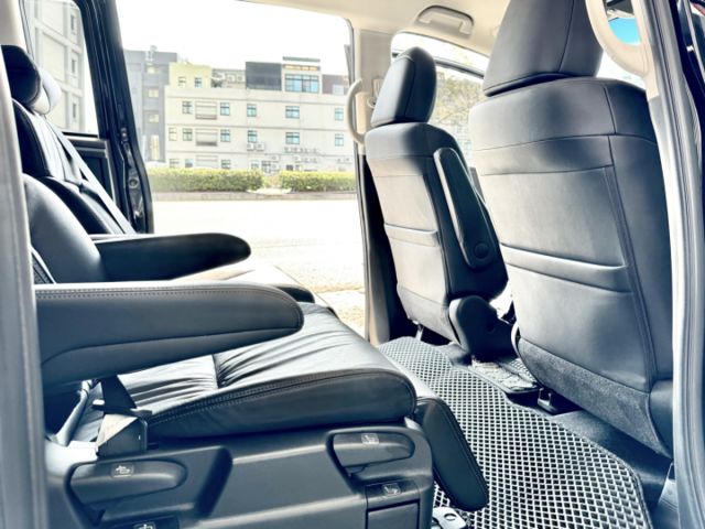 末代大改款！登峰版！ACC跟車 盲點 雙電動側滑門 電尾門 360環景 CarPlay 車道維持 LED頭燈！原鈑件！  第9張相片