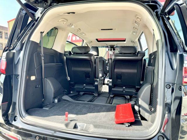 末代大改款！登峰版！ACC跟車 盲點 雙電動側滑門 電尾門 360環景 CarPlay 車道維持 LED頭燈！原鈑件！  第18張相片