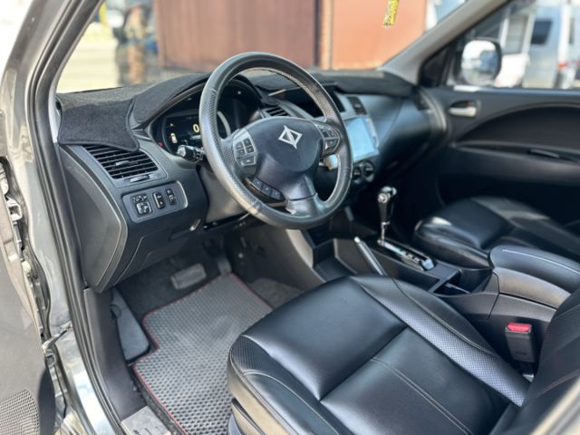 旗艦版！一手車！僅跑5萬！數位儀表 盲點 無線CarPlay 定速 後座出風口！原鈑件！可全貸！大甲在地30年老店！  第4張相片