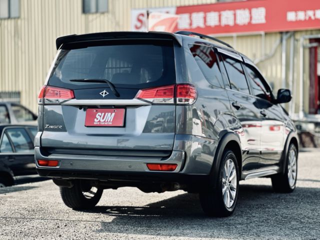 旗艦版！一手車！僅跑5萬！數位儀表 盲點 無線CarPlay 定速 後座出風口！原鈑件！可全貸！大甲在地30年老店！  第20張相片